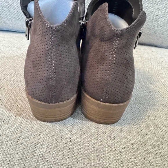 Universal Thread Dark Brown Ankle Boots sz 11 - Picture 5 of 10